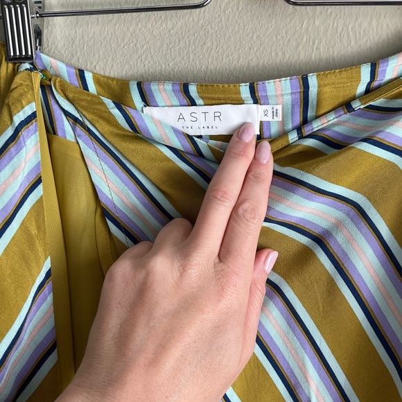 ASTR The Label Wrap Skirt - Picture 6 of 9